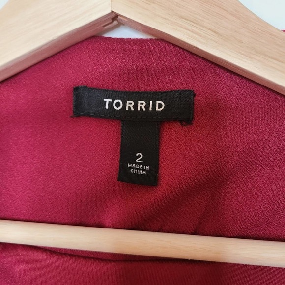 Torrid Crepe Cut Away Drape Front Open Blazer - Picture 7 of 7